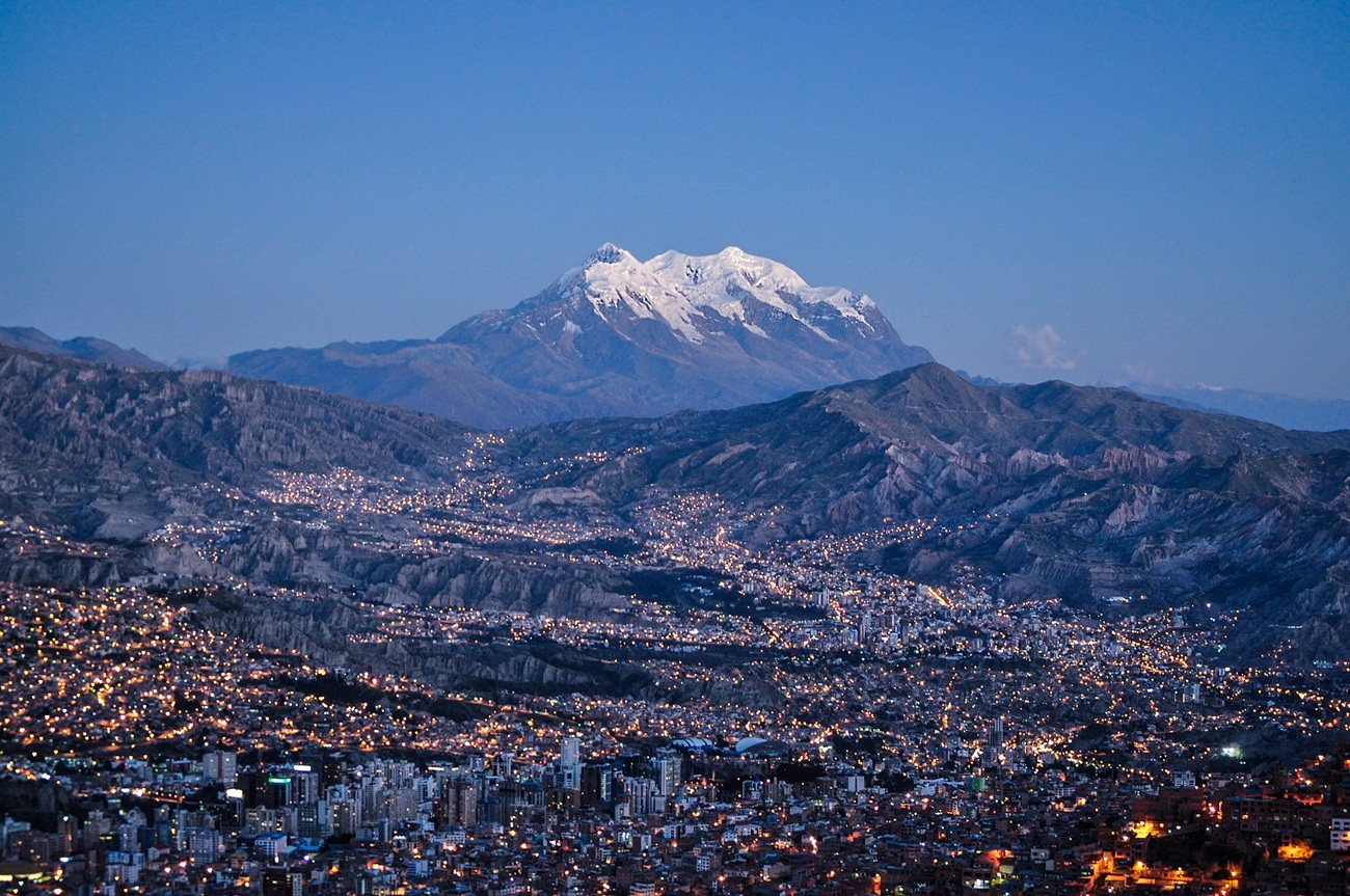 Discover the Vibrant City of La Paz