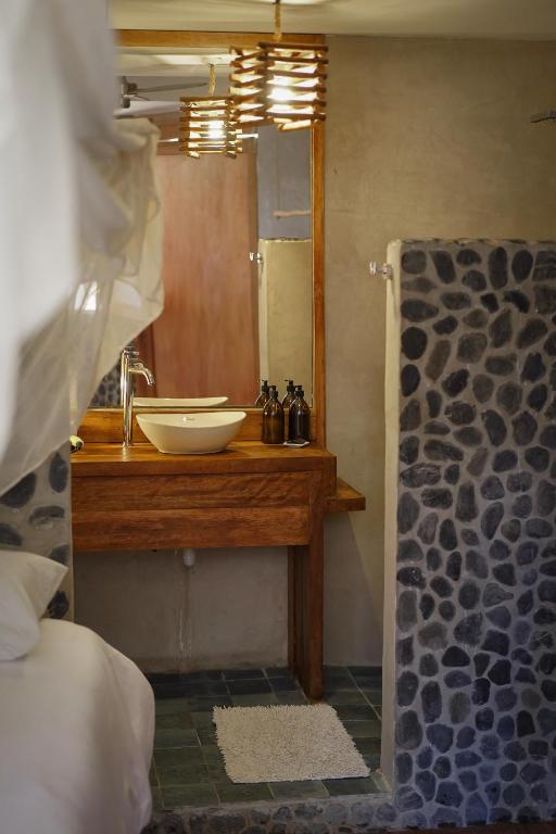 Single Room - Image 4