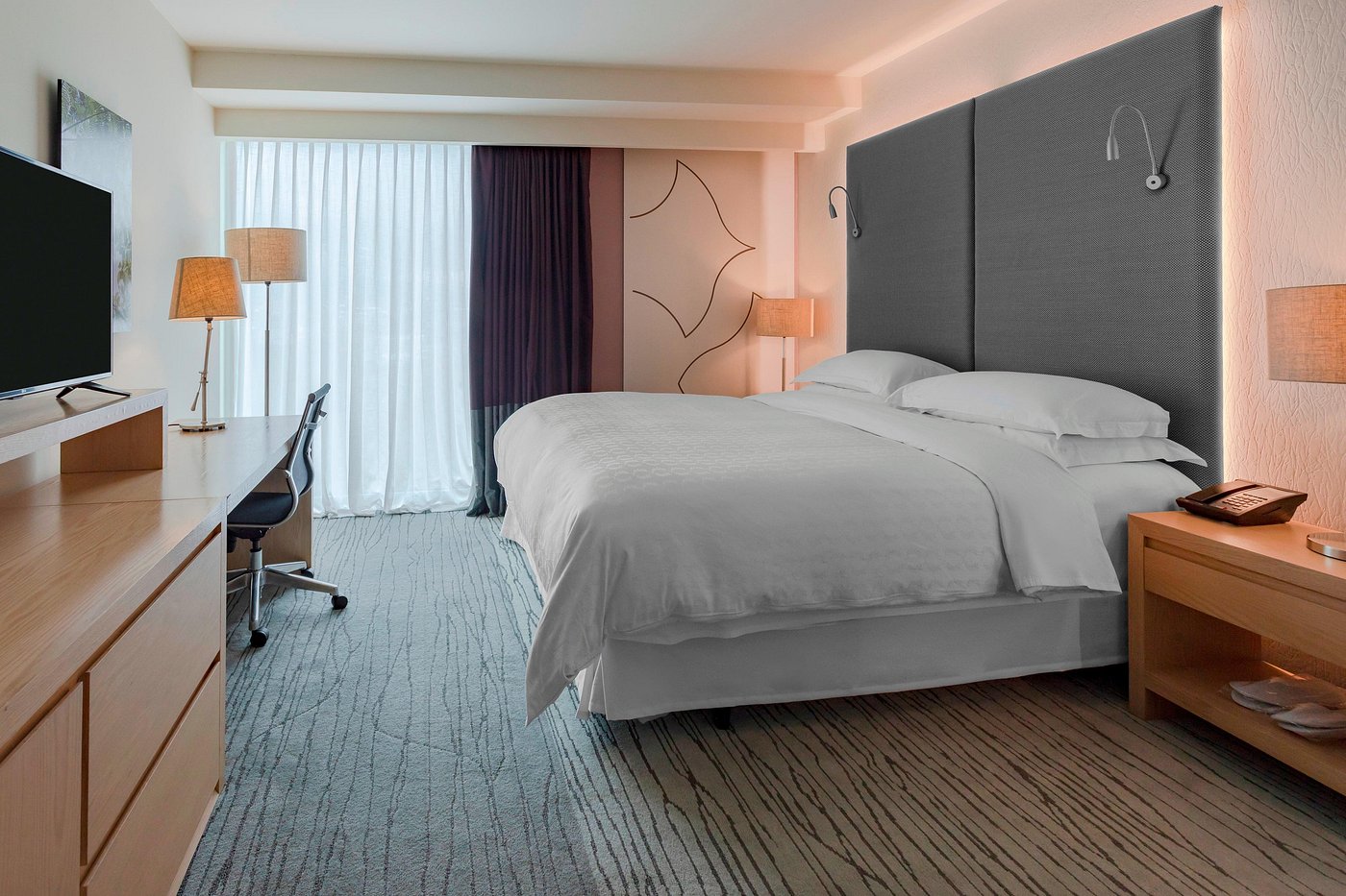 1 King Bed - Image 1