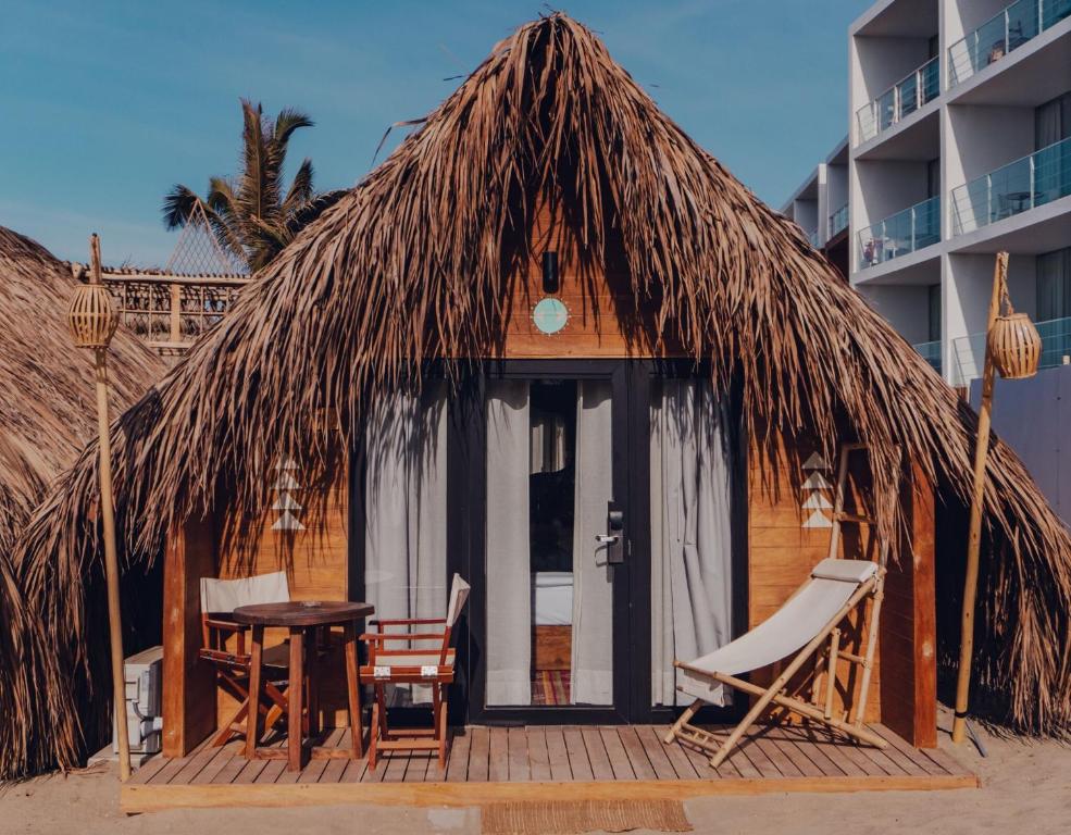 Bungalow Room With Sea View - Image 1