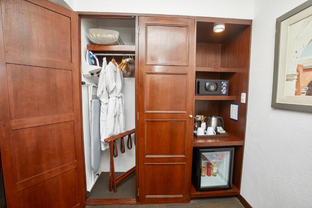 Junior Suite - Image 3