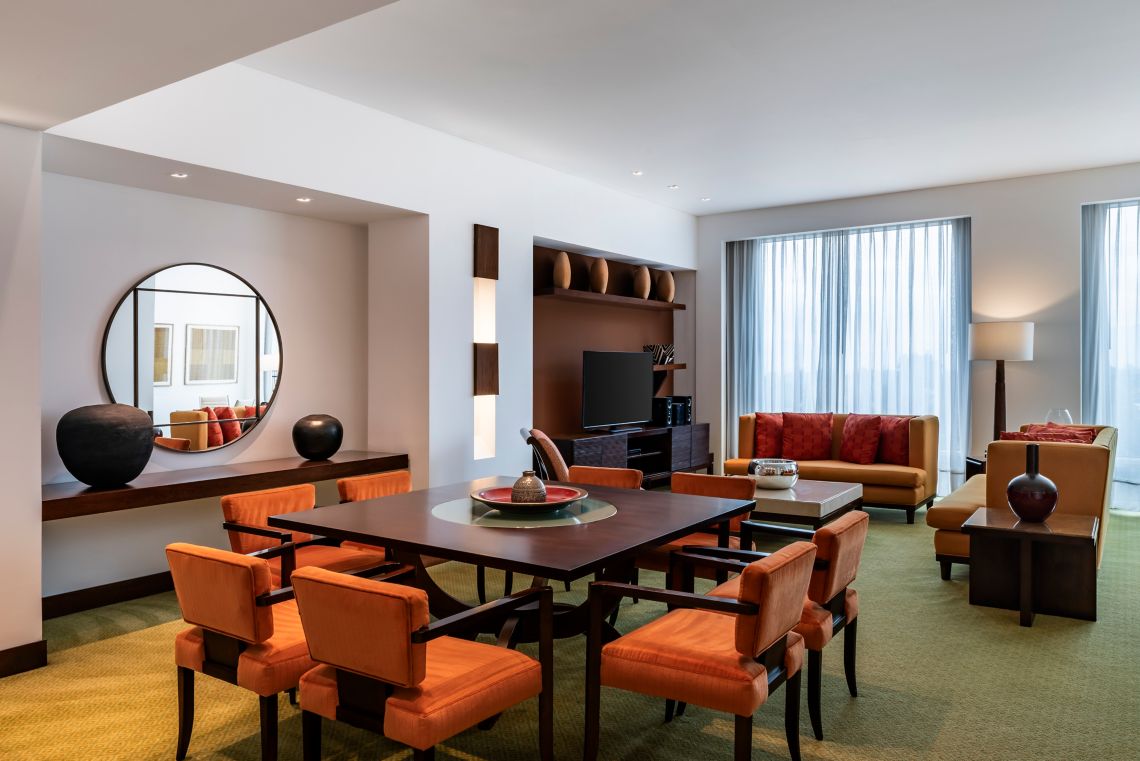 1 Bedroom Presidential Suite, 1 King - Image 2