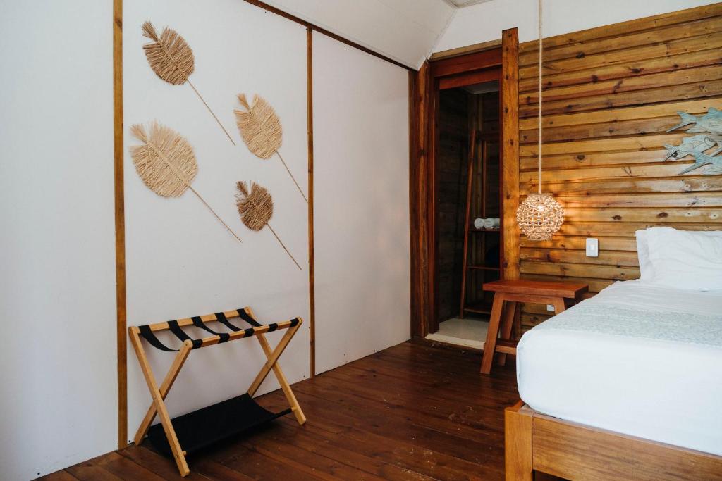 Bungalow Room With Sea View - Image 2