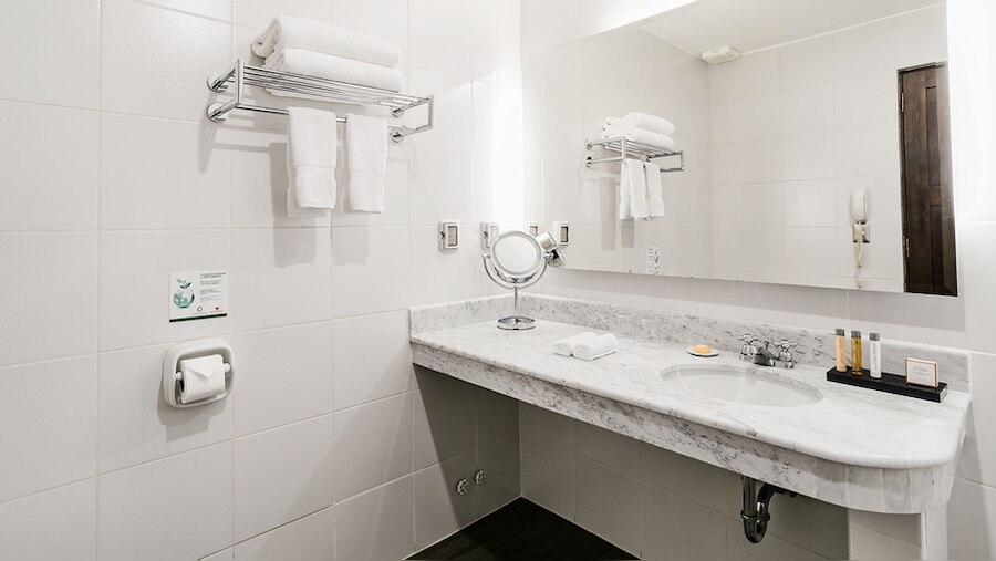 Colonial Double - Image 3