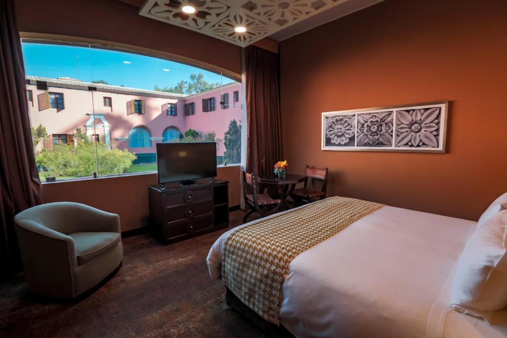 Premier Room With Garden View – Non-Smoking - Image 2