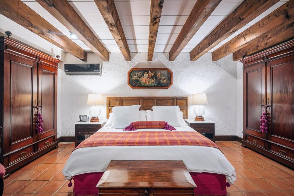 Standard Suite - Image 1