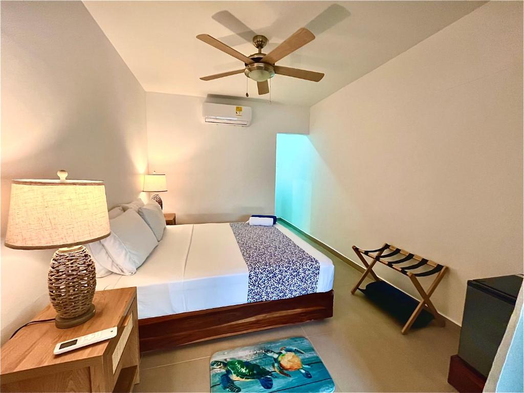 Double Room - Image 2