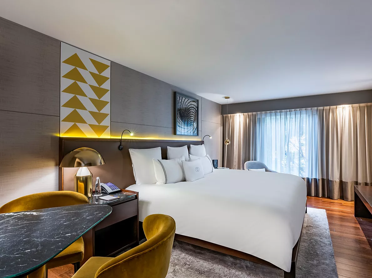 LUXURY ROOM, 1 King Size Bed - Image 1