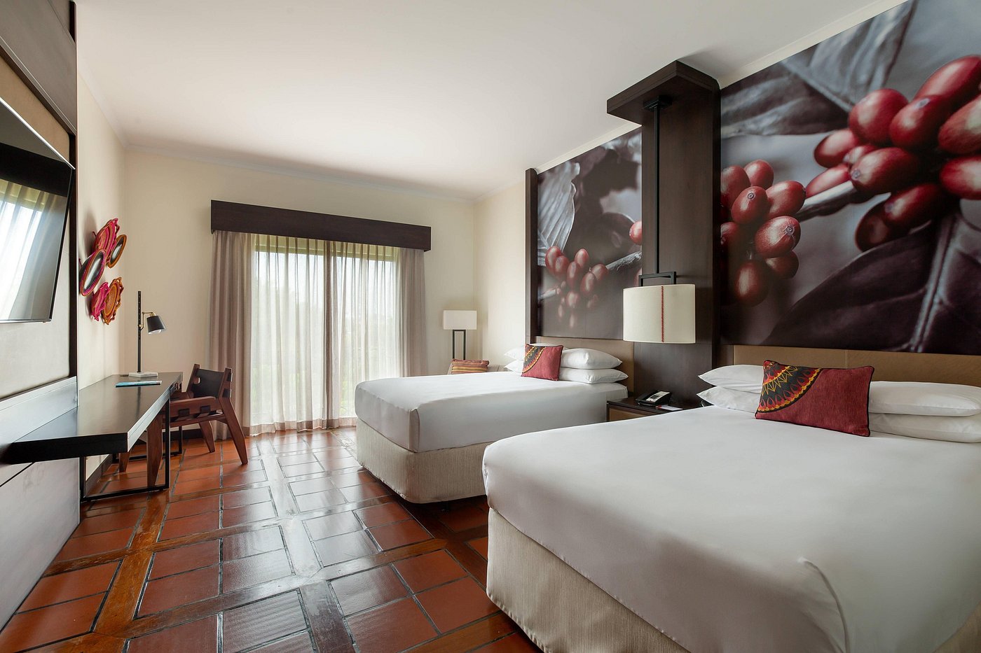 1 Bedroom Suite with two double beds - Image 1