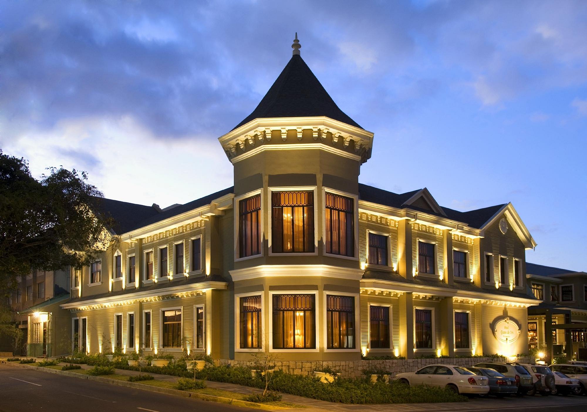 Hotel Grano De Oro